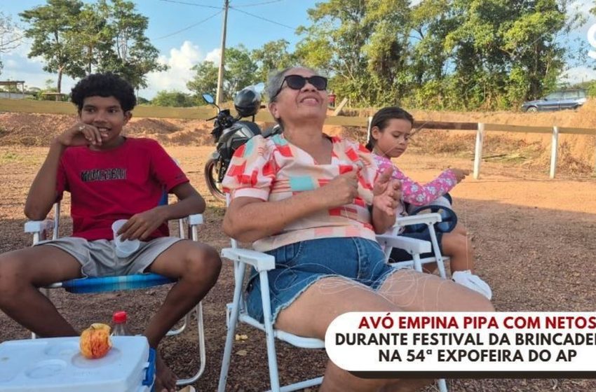  Avó empina pipa com netos durante festival na 54ª Expofeira do Amapá: 'muito divertido'