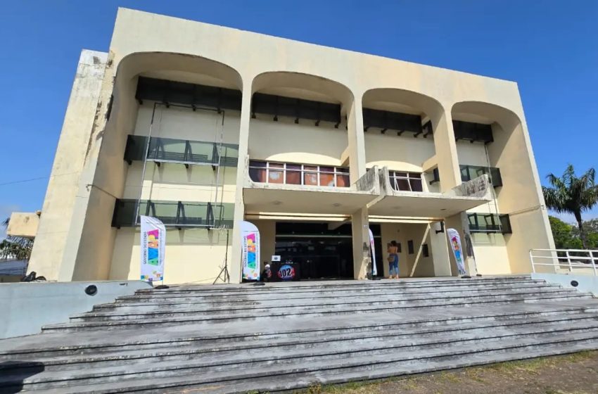  Governo do Amapá inicia reforma do Teatro das Bacabeiras após seis anos fechado