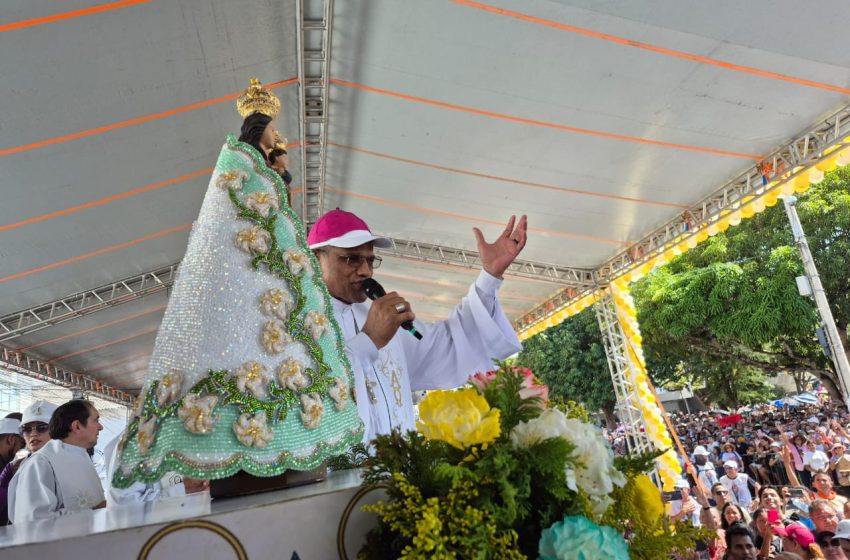  Veja em fotos como foi a procissão do Círio de Nazaré 2025 no Amapá