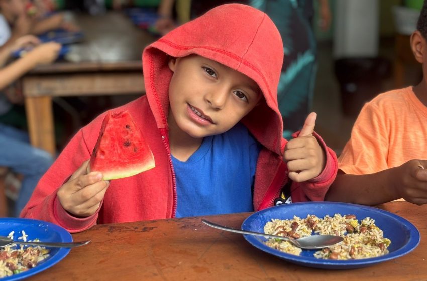  Horta escolar vira fonte de merenda para alunos da rede pública em Macapá