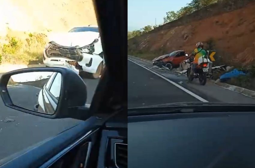 Carros colidem de frente na BR-156 em Ferreira Gomes, no Amapá