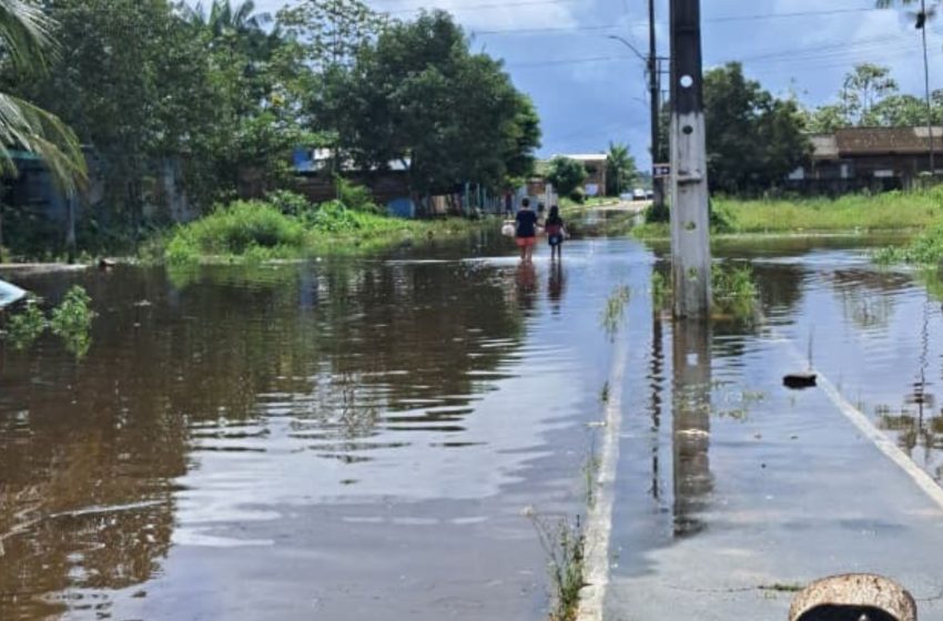  Ferreira Gomes decreta situação de emergência por 180 dias após fortes chuvas no Amapá
