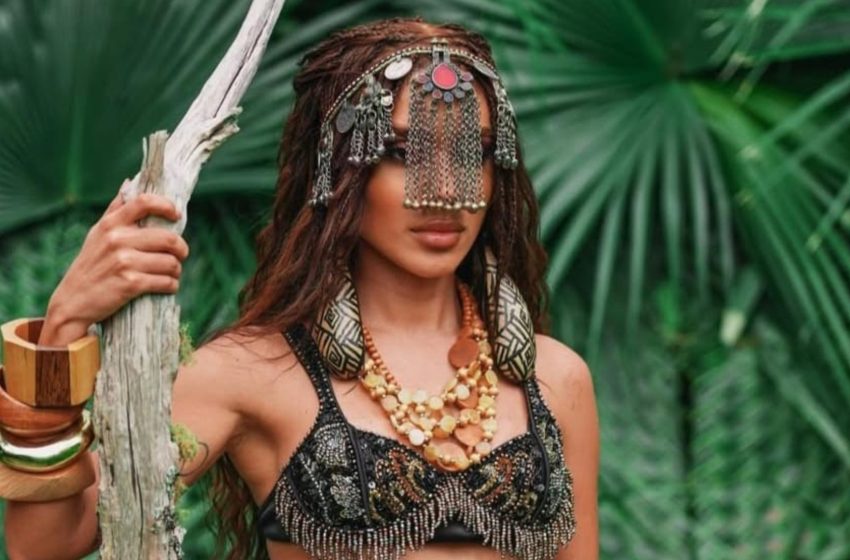  Arte indígena Karipuna do Amapá é usada por Anitta em novos clipes musicais