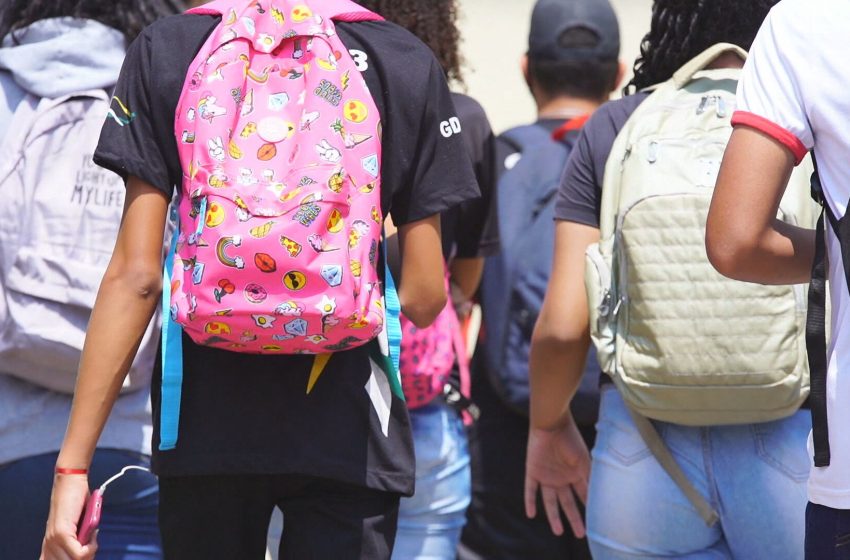  Mais de 93 mil alunos voltam às aulas na rede estadual do Amapá nesta segunda-feira (3)