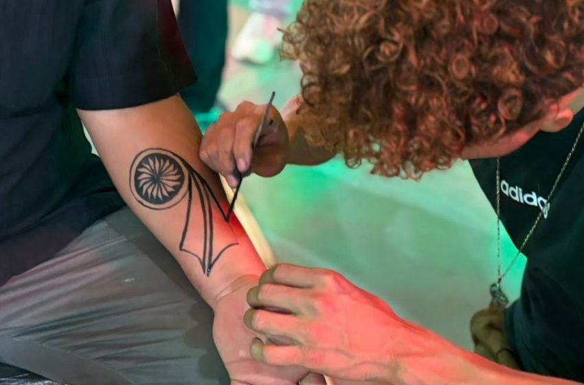  Indígena percorre 600 km para expor grafismo Karipuna na Expofeira do AP: 'Representar meu povo não tem preço'