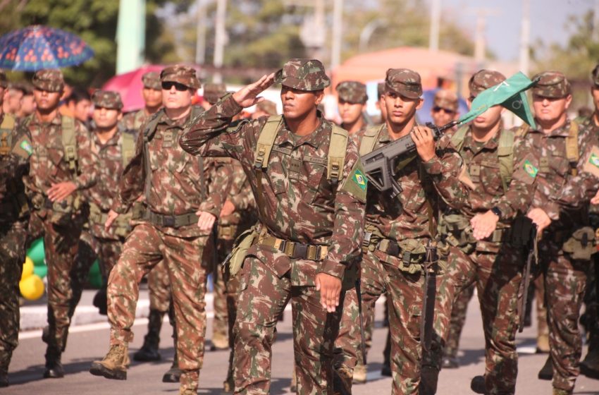  Tropas, estudantes e viaturas marcam o desfile de 7 de setembro em Macapá; VEJA FOTOS